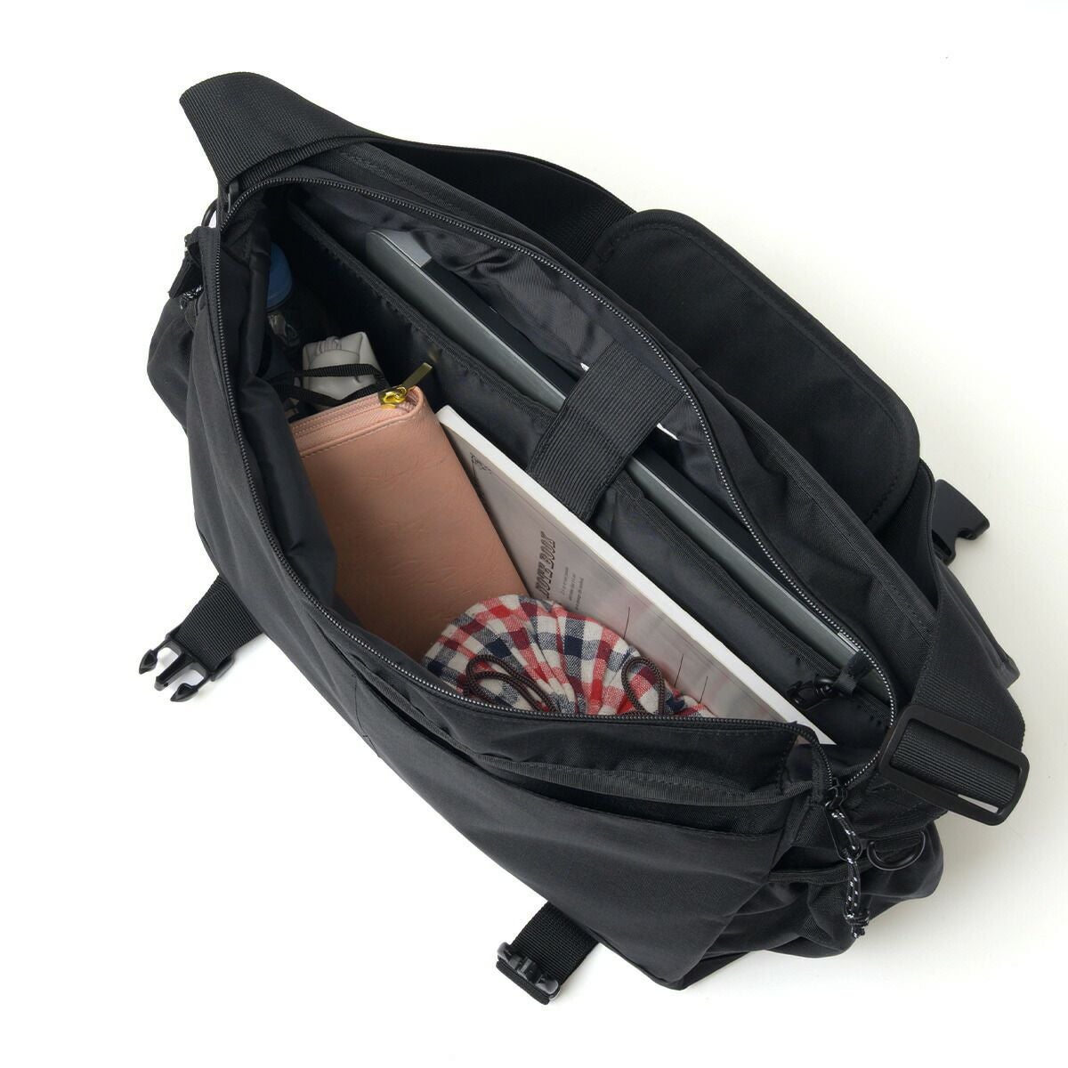 ミルクフェドショルダーバッグMILKFED.メッセンジャーバッグDAILYMESSENGERBAGメッセンジャーレディース女子中学生高校生大学生通学大きめ大容量旅行おしゃれ人気ブランド103251053011