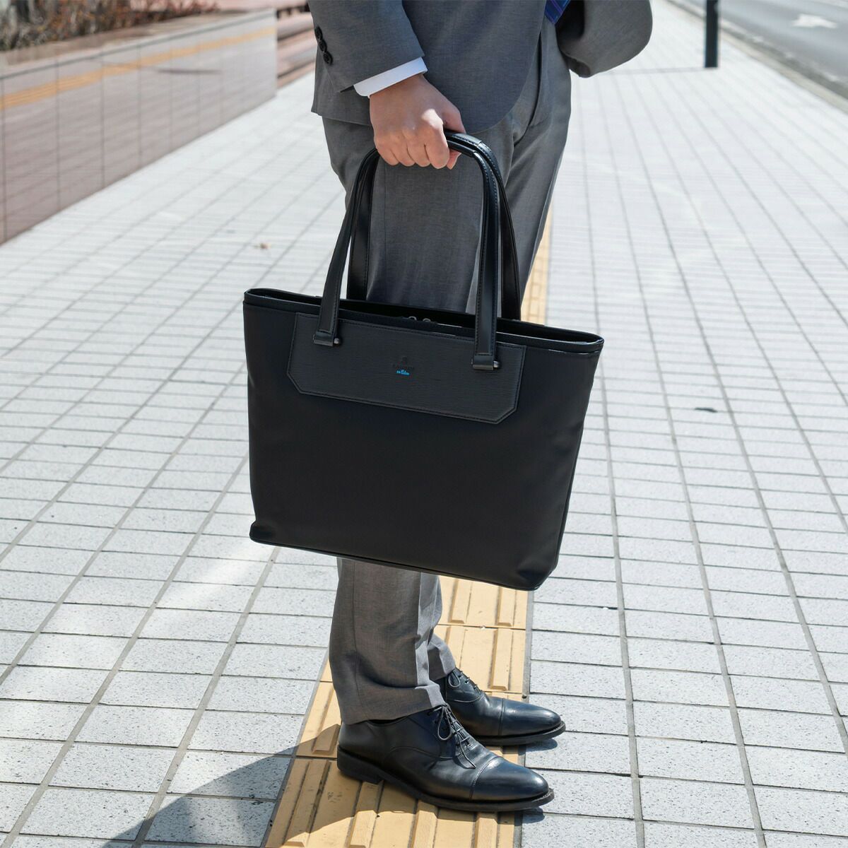 ランバンオンブルートートバッグビジネストートLANVINenBleuビジネスバッグトートリッパーメンズレディースA4ビジネスカジュアル軽量撥水撥水加工スリム通勤出張仕事ブランドおしゃれ517711