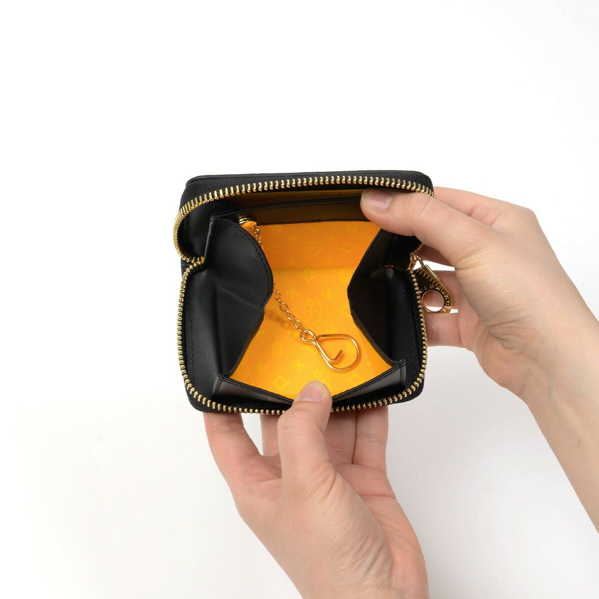 カステルバジャック小銭入れラウンドファスナーメンズレディースマドレーヌCASTELBAJACコインケース本革革レザーファスナーミニウォレットミニ財布人気ブランドコンパクト65631