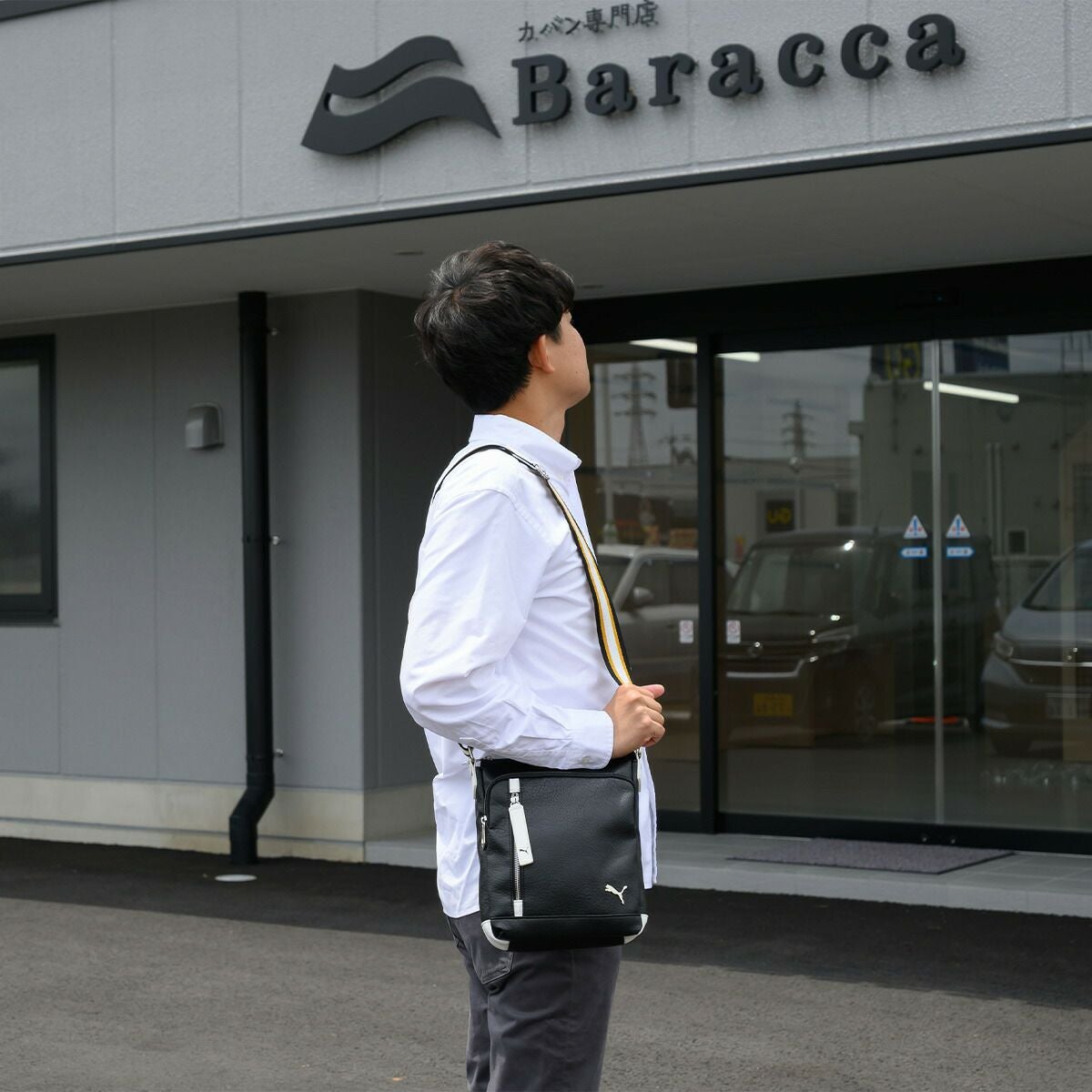 PUMAショルダーバッグタテ型プーマバッグメンズレディースショルダー斜め掛けななめ掛けカジュアル普段使い人気スポーツシンプルおしゃれJ20315