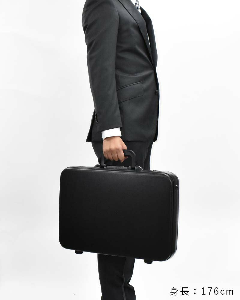 メダリオンアタッシュケースA3サイズ15.3L