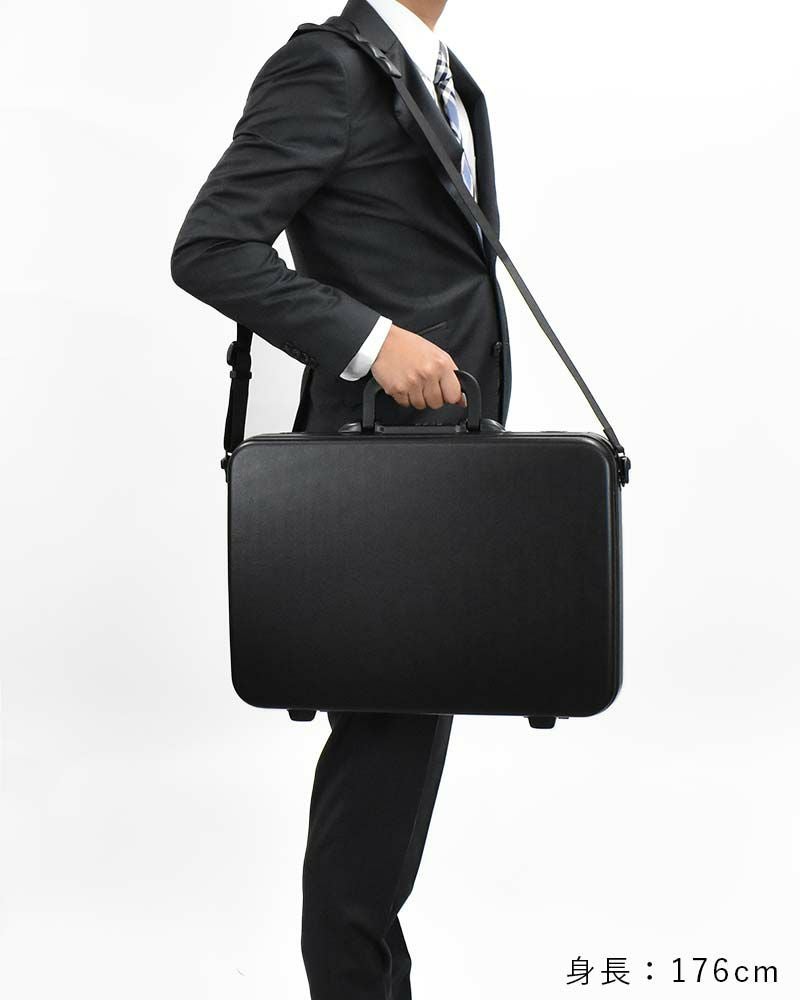 メダリオンアタッシュケースA3サイズ15.3L