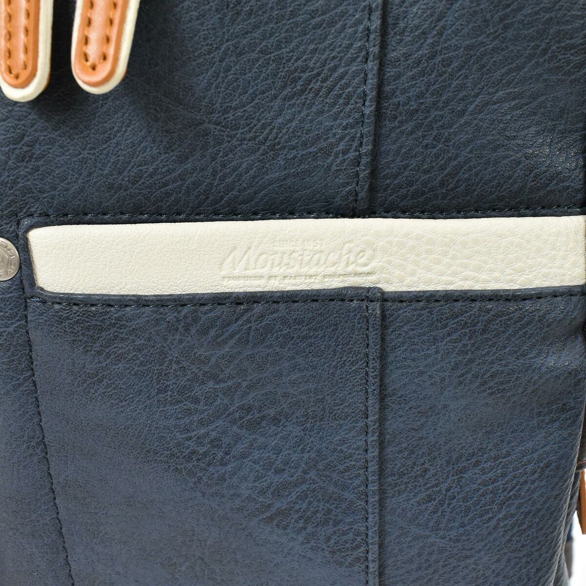 【ポイント最大30倍】MOUSTACHEムスタッシュボディバッグA4メンズレディースボディバックショルダーバッグショルダーバック斜めがけ斜め掛けタブレット収納おしゃれかっこいい人気通学軽量A4サイズブランド大きめ大人合皮YVQ5998