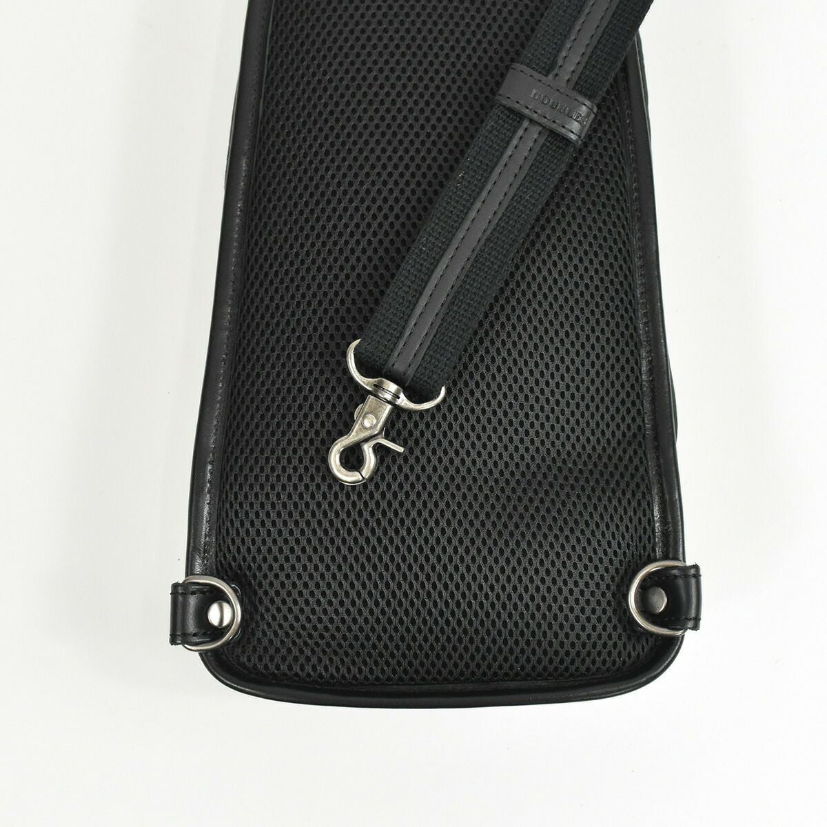 【ポイント最大29倍★9/30限定】DOUBLESダブルスボディバッグメンズレディース本革革レザーブランドワンショルダーショルダーバックショルダーバッグボディーバッグボディバック肩掛けカバン斜め掛けバッグ斜めがけバッグVJR7240