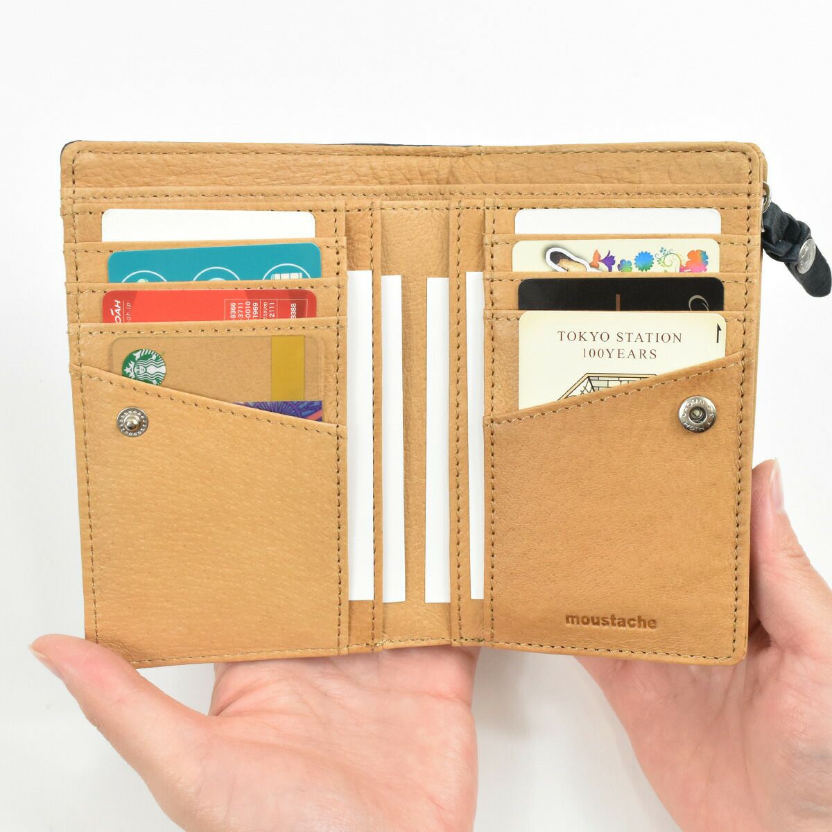 【ポイント最大25倍】ムスタッシュmoustacheミドルウォレット財布二つ折り財布二つ折り2つ折り本革革レザーメンズレディースレンジナ折りたたみラウンドファスナーブランドおしゃれ縦型タテ型人気大容量ギフトプレゼントDBR-5409