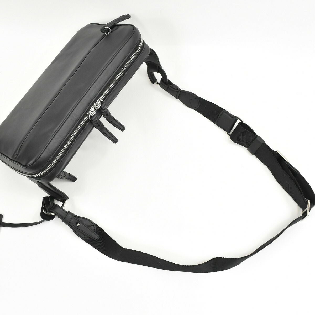 【ポイント最大25倍】P.I.Dピーアイディー本革ボディバッグショルダーバッグビジネスメンズ防水撥水エクリール本革ボディバッグボディバッククラッチバッグ通勤通学レザー革ブランドカジュアルPIDピー・アイ・ディーPAZ104