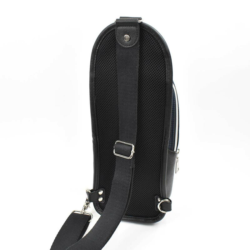 【エントリーで全員19倍★11/4～】ニコルNICOLEボディバッグワンショルダーバッグメンズレディースボディバックショルダーバッグショルダーワンショルダー斜め掛けバッグ斜めがけバッグ大人ブランドおしゃれかっこいい大人軽量NIL229