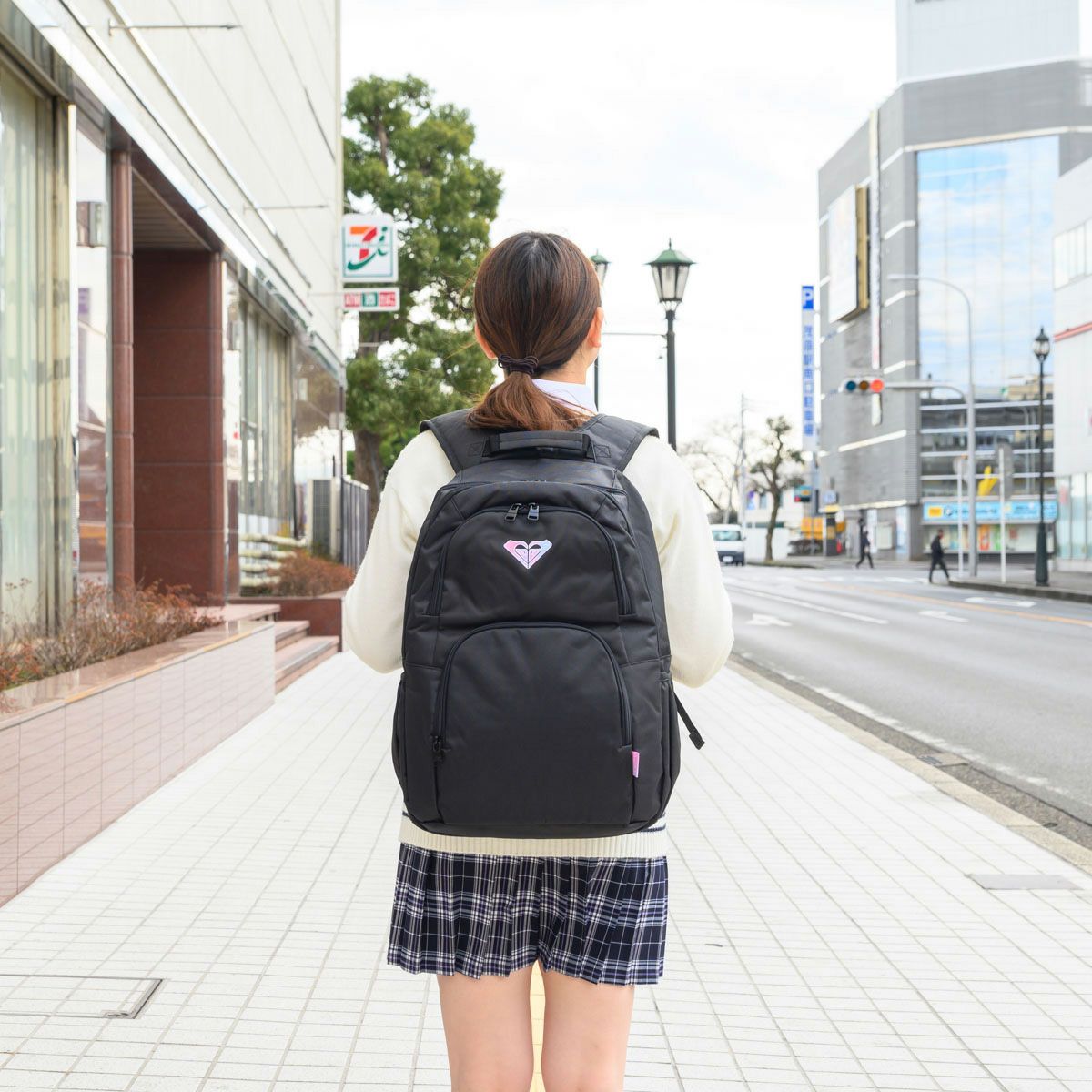 【2025新作】ロキシーリュック鏡付きROXY通学女子30LB4レディース中学生高校生女子高生女の子リュックサック通学リュックスポーツリュックスクールリュックかわいい可愛い人気ブランドRBG251302