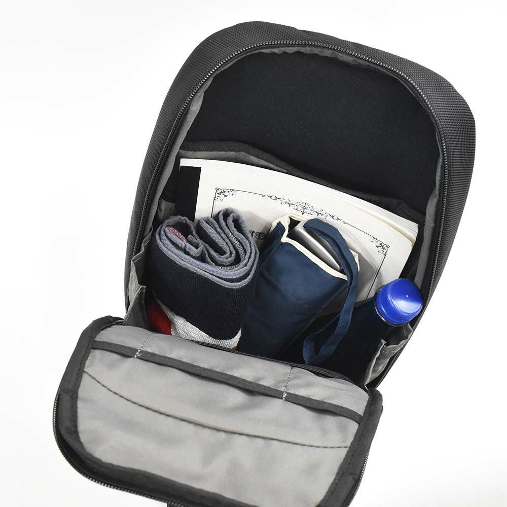 【ポイント最大37倍|7/20限定】ビクトリノックスボディバッグVICTORINOXB5タブレットスリングワンショルダーバッグショルダーバッグメンズレディースボディーバックおしゃれかっこいいブランド大人大容量大きめ黒ブラック日本正規品606796