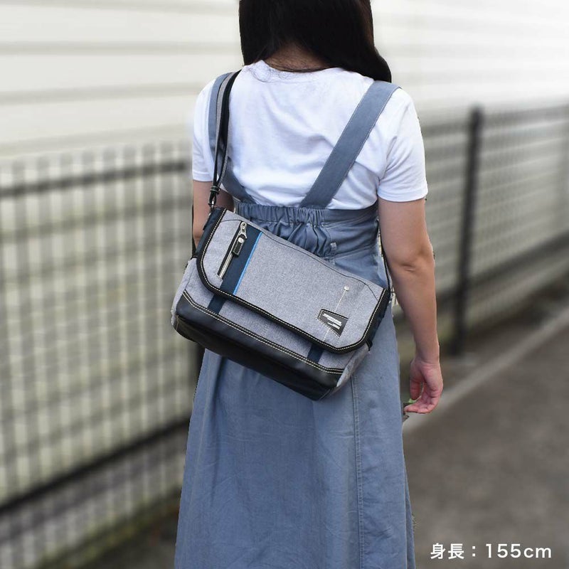 MOUSTACHEショルダーバッグムスタッシュB5メンズレディースショルダーショルダーバック斜めがけ斜め掛けバッグバックおしゃれかっこいいカジュアル人気通学軽量ブランド大人ナイロン小さめ30代40代50代LG4654