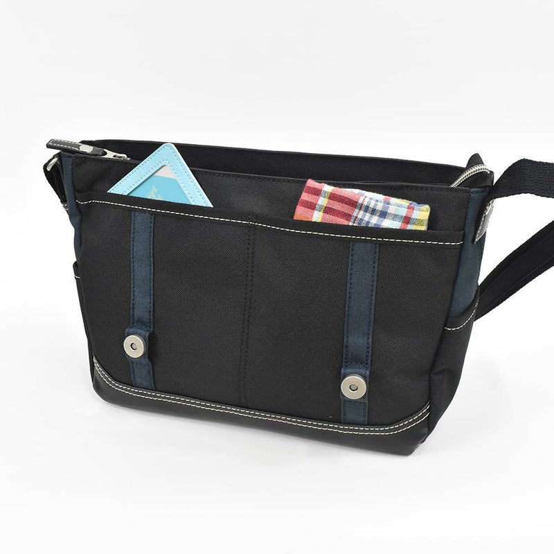 MOUSTACHEショルダーバッグムスタッシュB5メンズレディースショルダーショルダーバック斜めがけ斜め掛けバッグバックおしゃれかっこいいカジュアル人気通学軽量ブランド大人ナイロン小さめ30代40代50代LG4654