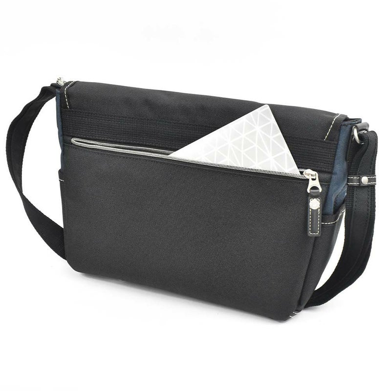 MOUSTACHEショルダーバッグムスタッシュB5メンズレディースショルダーショルダーバック斜めがけ斜め掛けバッグバックおしゃれかっこいいカジュアル人気通学軽量ブランド大人ナイロン小さめ30代40代50代LG4654