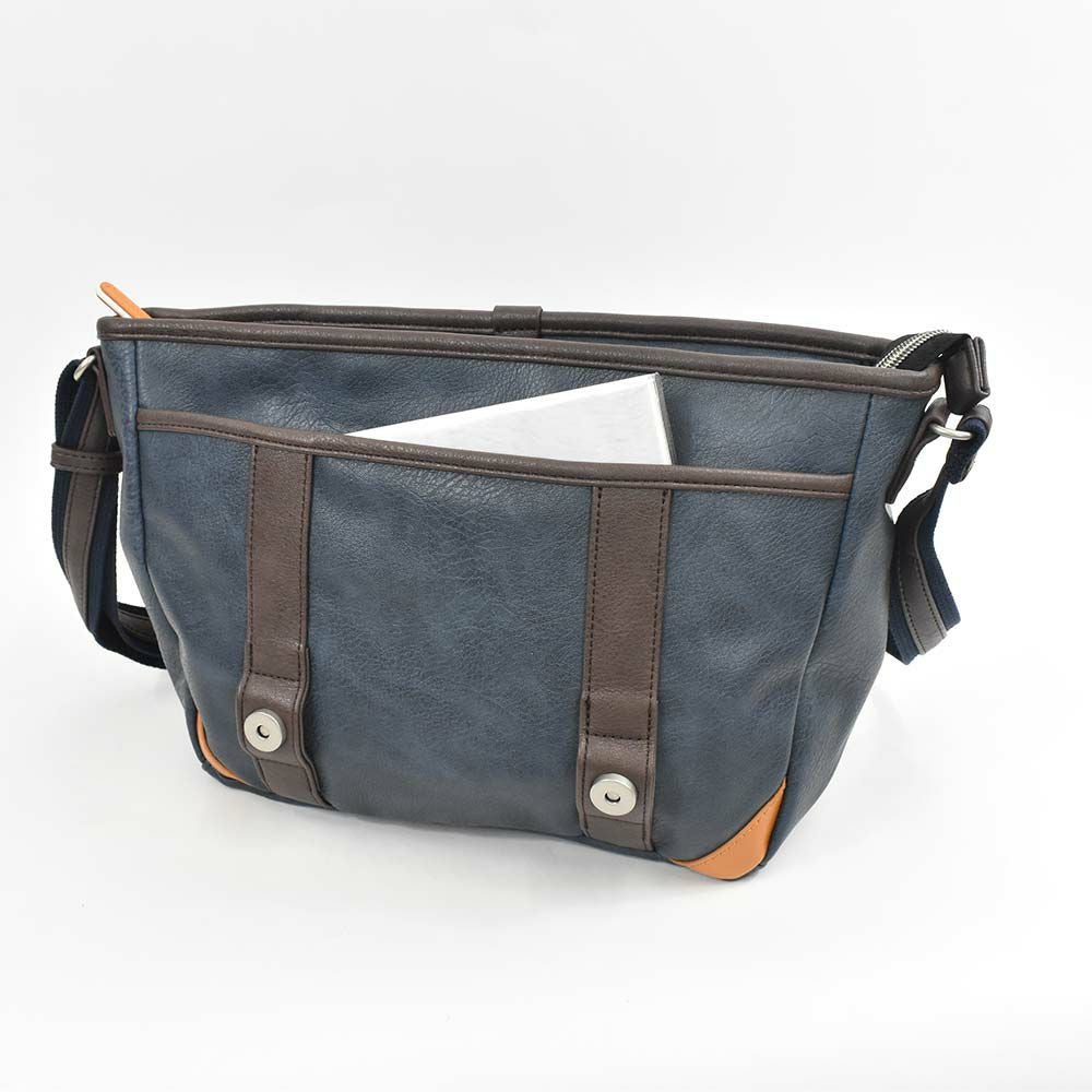 MOUSTACHEショルダーバッグムスタッシュB5メンズレディースショルダーショルダーバック斜めがけ斜め掛けバッグバックおしゃれかっこいいカジュアル人気通学軽量ブランド大人合否小さめ30代40代50代YVQ5949