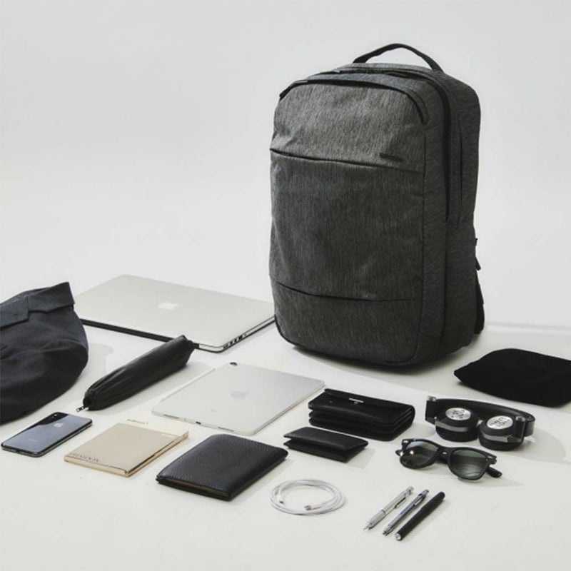 【9/1限定★エントリーで全員21倍】IncaseインケースリュックCityBackpack正規品バックパックB42層式メンズレディースシティドットバックパックPCリュックビジネスリュック通勤通学大容量大きめ2気室