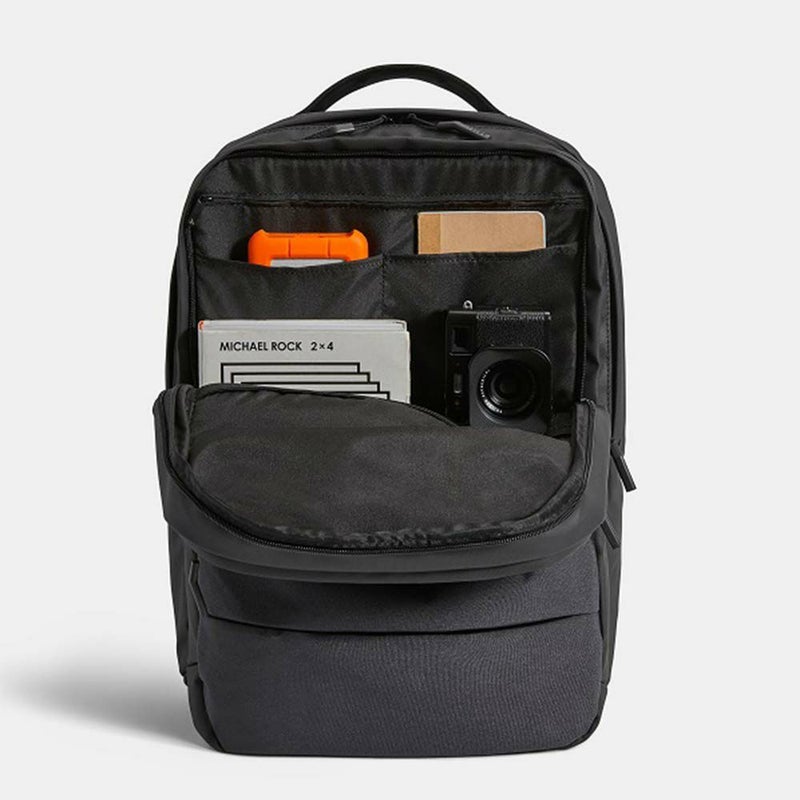 【9/1限定★エントリーで全員21倍】IncaseインケースリュックCityBackpack正規品バックパックB42層式メンズレディースシティドットバックパックPCリュックビジネスリュック通勤通学大容量大きめ2気室