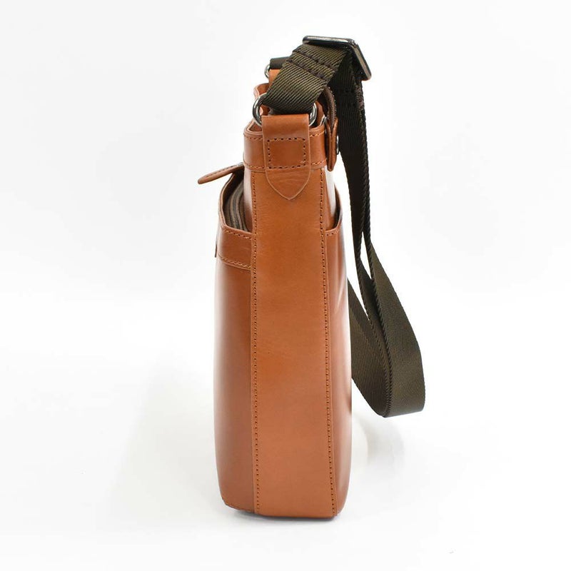 【ポイント最大34.5倍】JOYAショルダーバッグ本革メンズ小さめジョヤ本革ショルダーバッグショルダーバック斜め掛けバッグ斜めかけバッグ肩掛けカバン革レザー大人休日軽いブランドコンパクト40代50代60代J4210