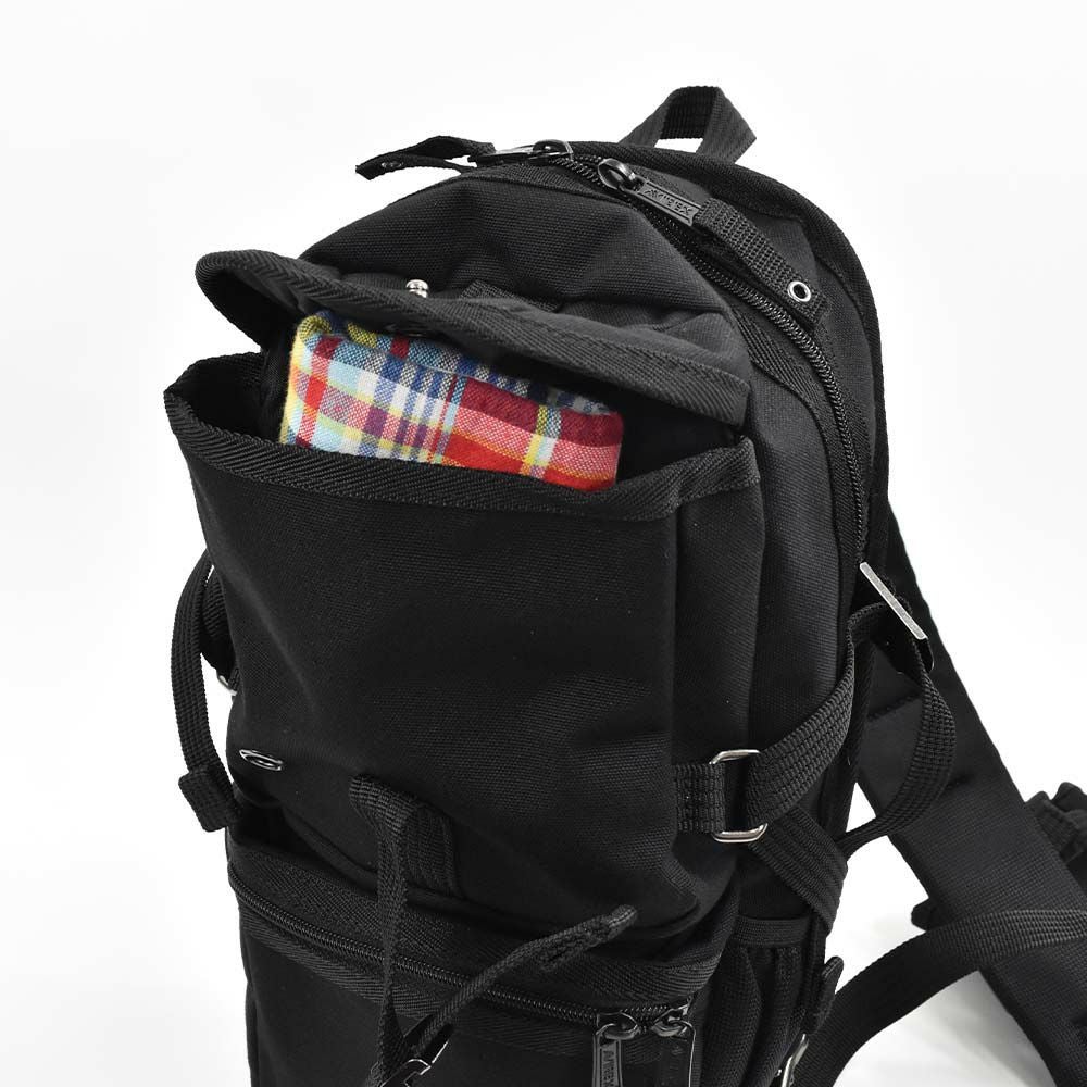 AVIREXボディバッグメンズ大容量B5アビレックスイーグルバッグショルダーバッグアヴィレックスボディバックボディーバッグブランド人気軽量かっこいいミリタリーAVX305L