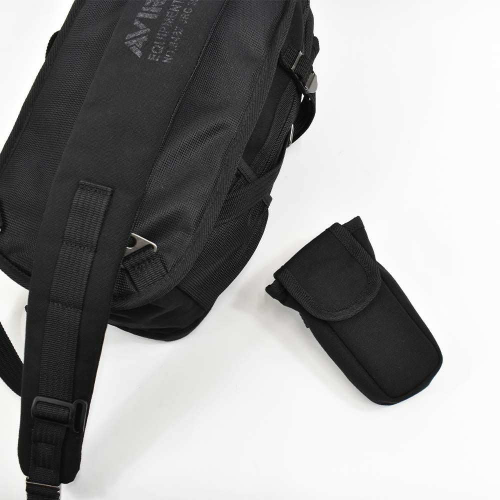 AVIREXボディバッグメンズ大容量B5アビレックスイーグルバッグショルダーバッグアヴィレックスボディバックボディーバッグブランド人気軽量かっこいいミリタリーAVX305L