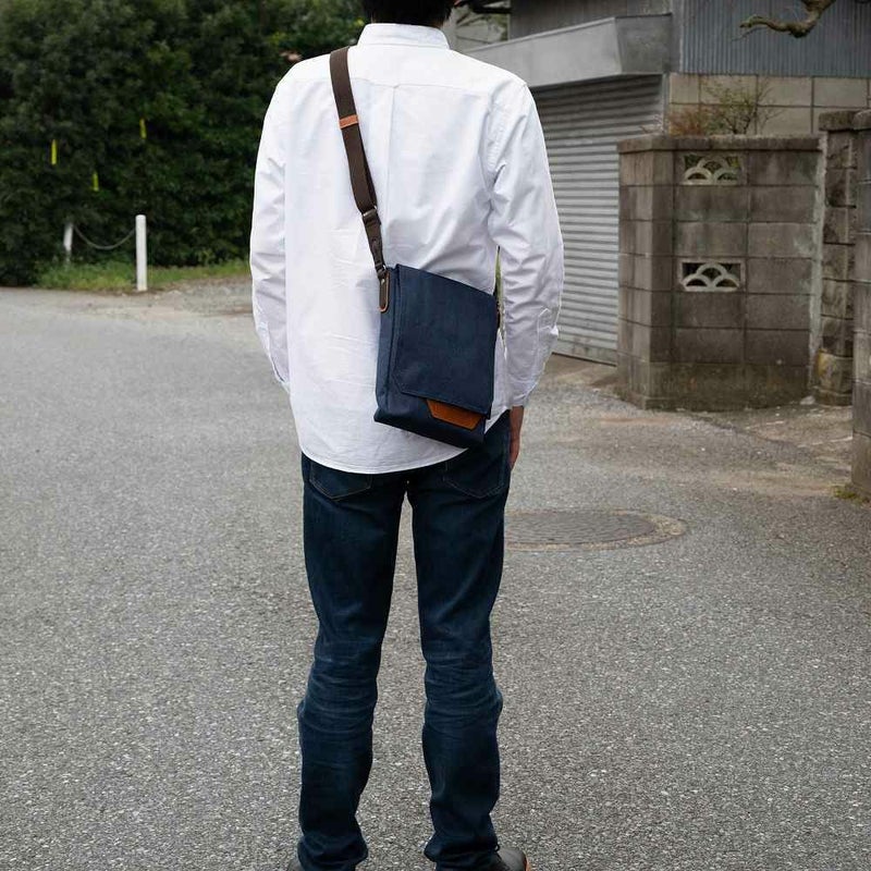 MOUSTACHEショルダーバッグムスタッシュメンズレディースショルダーショルダーバック斜めがけ斜め掛けバッグバックおしゃれかっこいいカジュアル人気軽量ブランド大人小さめ30代40代50代BMX0510