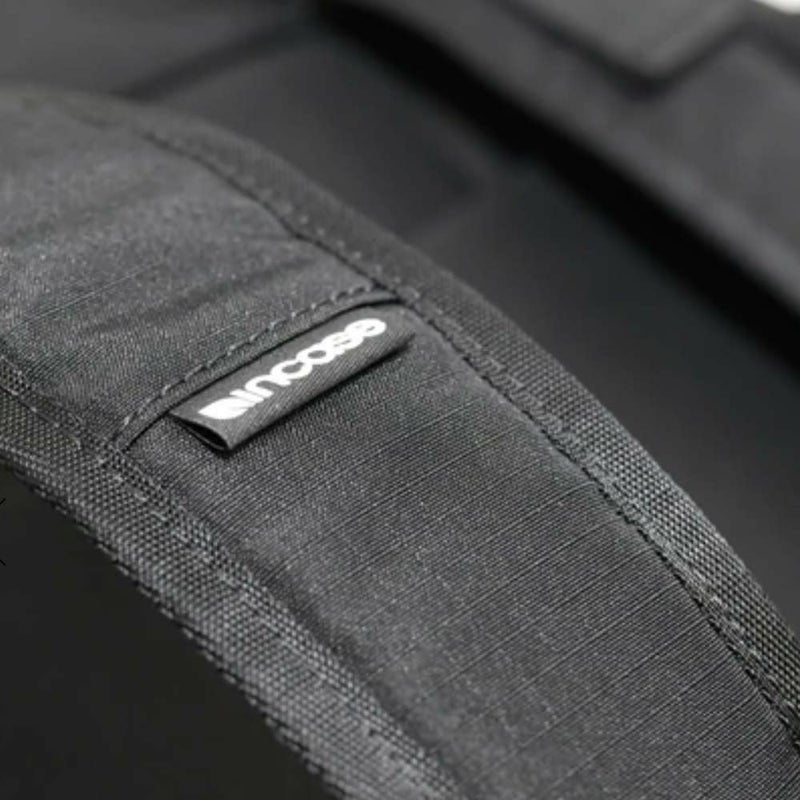 IncaseインケーストートバッグリュックTransfer2-WayTote正規品2WAYビジネスバッグB415.1Lメンズレディーストランスファー2WAYトートビジネス通勤通学人気おしゃれ