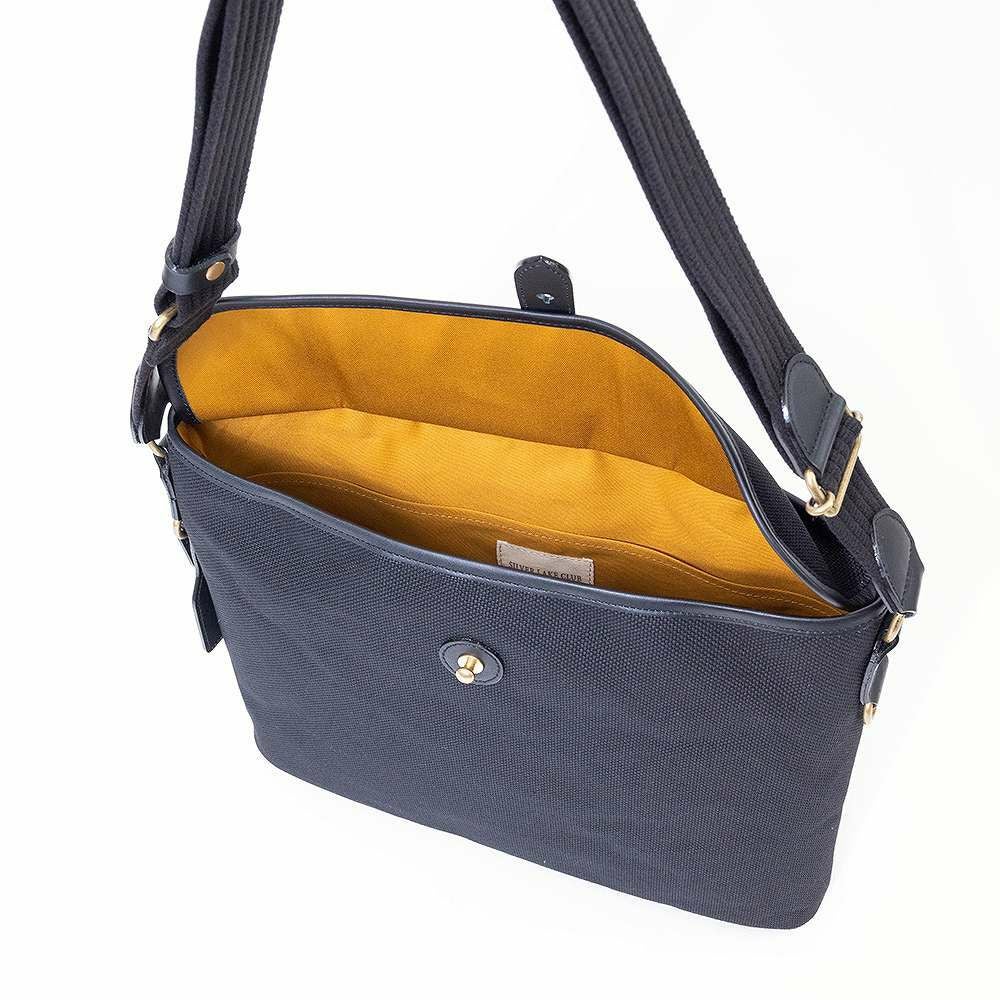 シルバーレイククラブショルダーバッグストリームA4日本製SILVERLAKECLUBメンズレディースバッグショルダーバックショルダー斜めがけ斜め掛け肩掛けカバンブランド大人425102