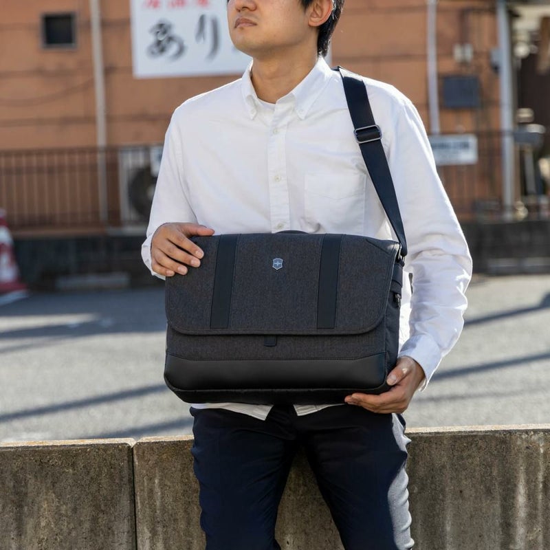 ビクトリノックスショルダーバッグVICTORINOXA413Lアーキテクチャーアーバン2メッセンジャーバッグバッグビジネスバッグメンズレディースブランド611958