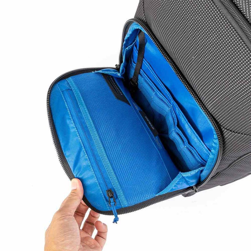 THULEリュックスーリーA430LCrossover2バックパックバッグビジネスリュックPC収納パソコン収納15.6インチメンズレディースブランド320383532038363203837