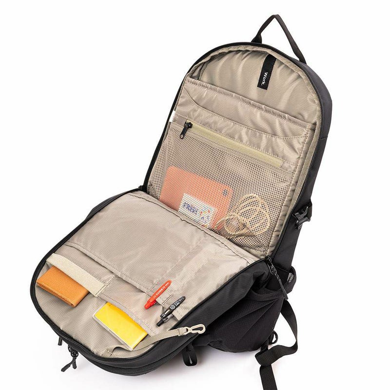 ThuleリュックスーリーB423LEnRouteバックパックバッグPC収納パソコン収納15.6インチメンズレディースブランド320484132048423204843