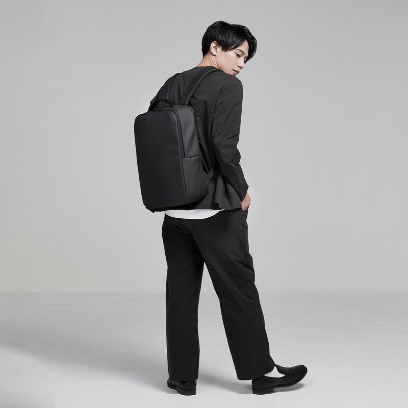 KLONリュッククローンメンズレディースKLONMATTECOATEDRUCKSACK-SQ11Lバックパックリュックサック小さめ通学通勤撥水おしゃれブラック黒