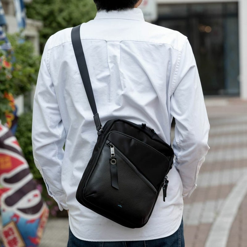 ランバンオンブルーショルダーバッグB5LANVINenBleuショート大容量大きめメンズレディースブランド大人おしゃれ人気スマートショルダーバック斜めかけバッグ斜め掛けバッグ564122