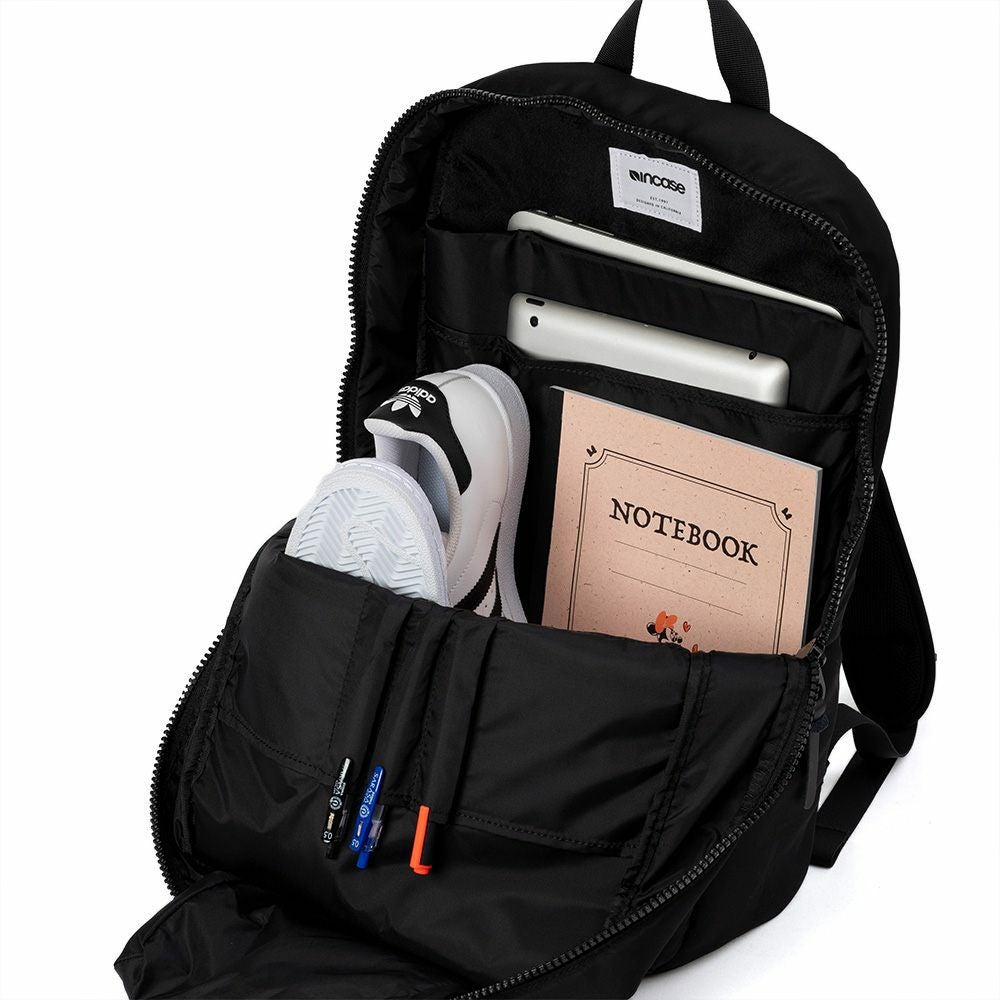 IncaseインケースリュックCampassBackpack正規品B4メンズレディースビジネスリュックコンパスバックパック通勤通学大容量人気カジュアルおしゃれ3719100637191007