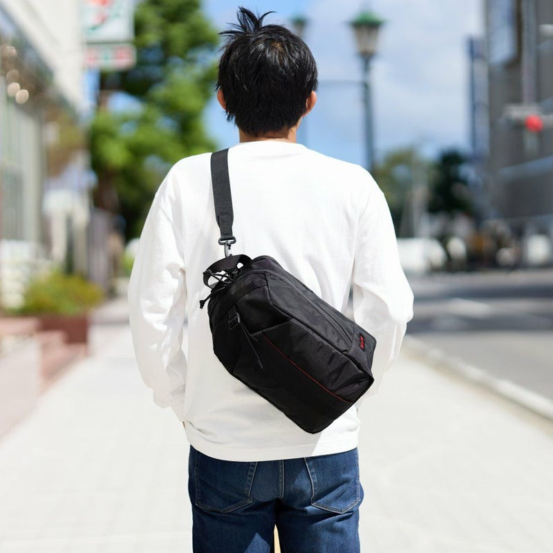 ブリーフィングBRIEFINGボディバッグURBANGYMSLINGメンズレディースショルダーバッグワンショルダーバッグブランド大容量大きめジムスポーツ人気大人おしゃれ正規品BRA231L73