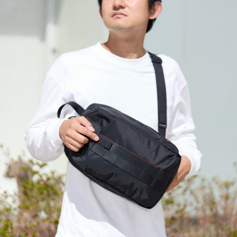 ブリーフィングBRIEFINGボディバッグURBANGYMSLINGメンズレディースショルダーバッグワンショルダーバッグブランド大容量大きめジムスポーツ人気大人おしゃれ正規品BRA231L73