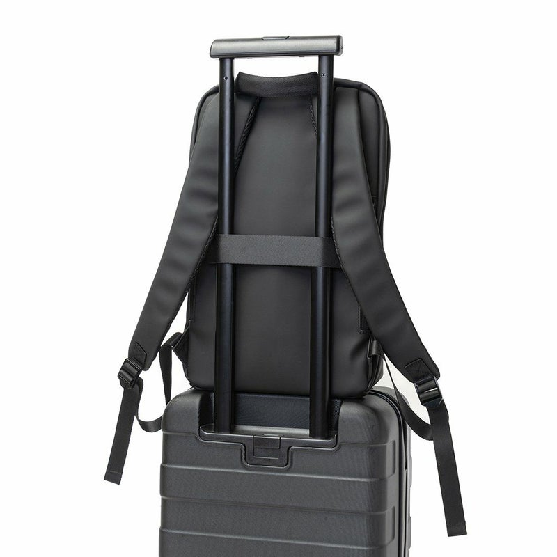 KLONリュッククローンメンズレディースMATTECOATEDRUCKSACKWAV14Lバックパックリュックサック通学通勤撥水おしゃれブラック黒モノトーン