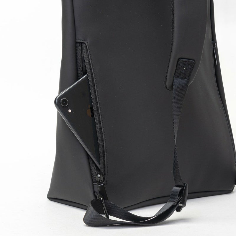 KLONリュッククローンメンズレディースMATTECOATEDRUCKSACK-SIM15Lバックパックリュックサック通学通勤撥水おしゃれブラック黒ホワイト白