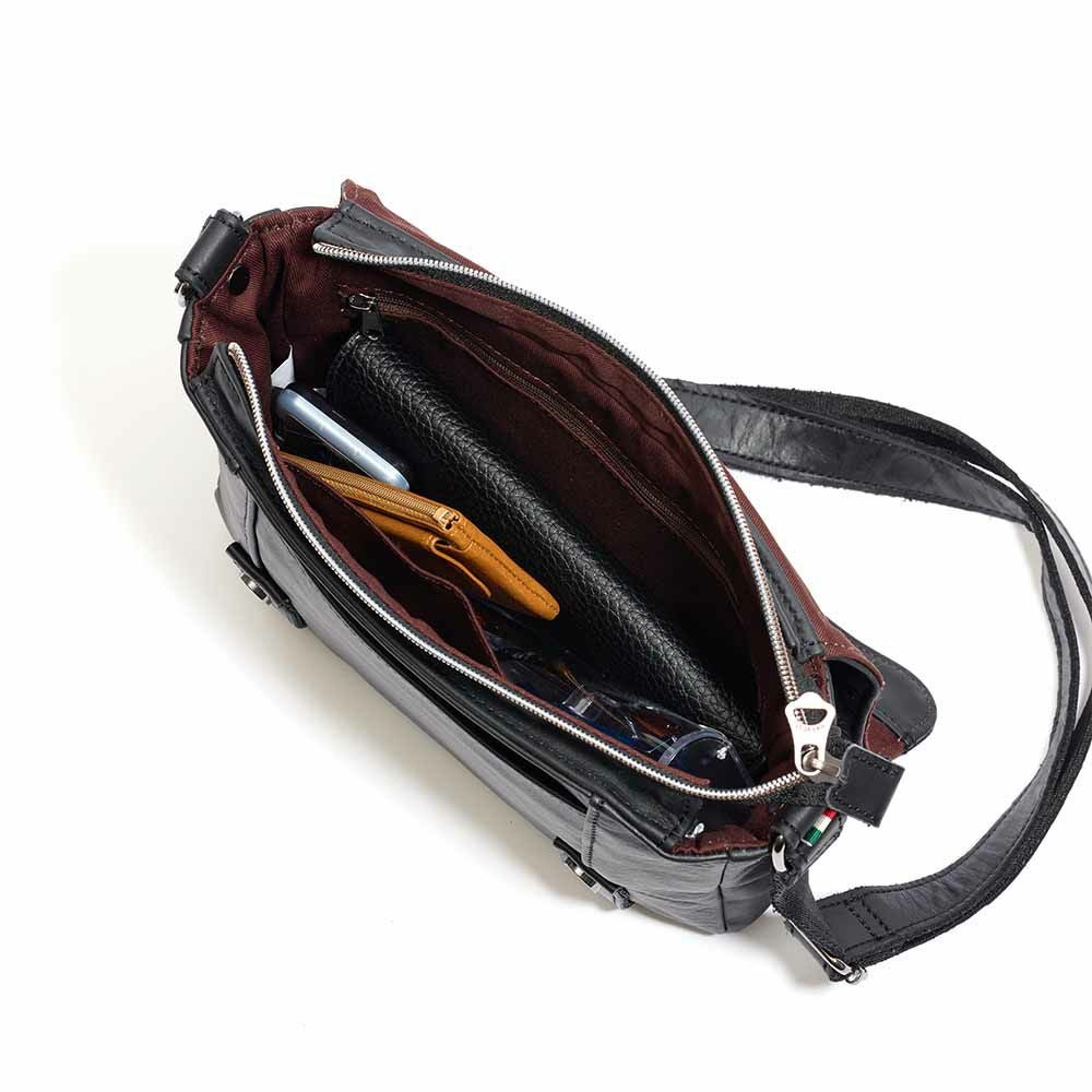 DOUBLESショルダーバッグダブルス本革レザー小さめメンズショルダーバック斜め掛けバッグミニショルダーバッグミニショルダー革男性ブランド肩掛けカバン40代50代60代VWE-1919