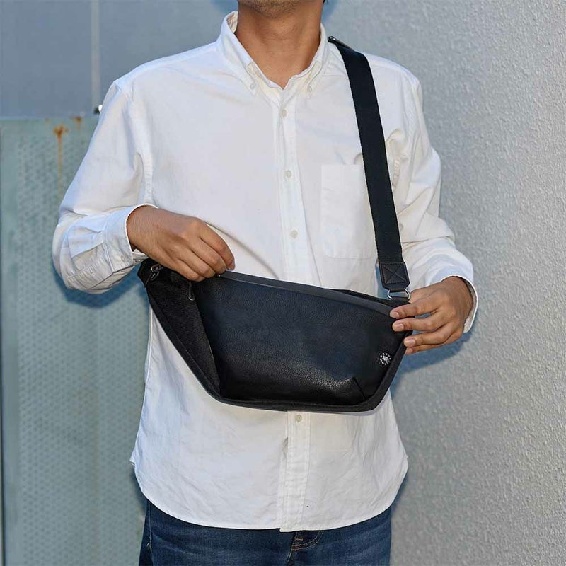 MOUSTACHEボディバッグウエストバッグムスタッシュメンズレディースショルダーバッグワンショルダーバッグボディバック大容量かっこいい40代50代60代JFH0370