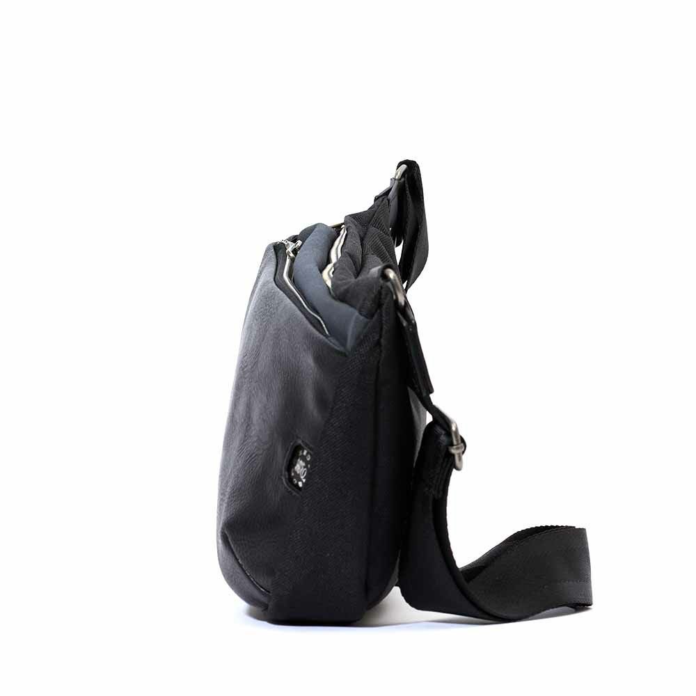 MOUSTACHEボディバッグウエストバッグムスタッシュメンズレディースショルダーバッグワンショルダーバッグボディバック大容量かっこいい40代50代60代JFH0370