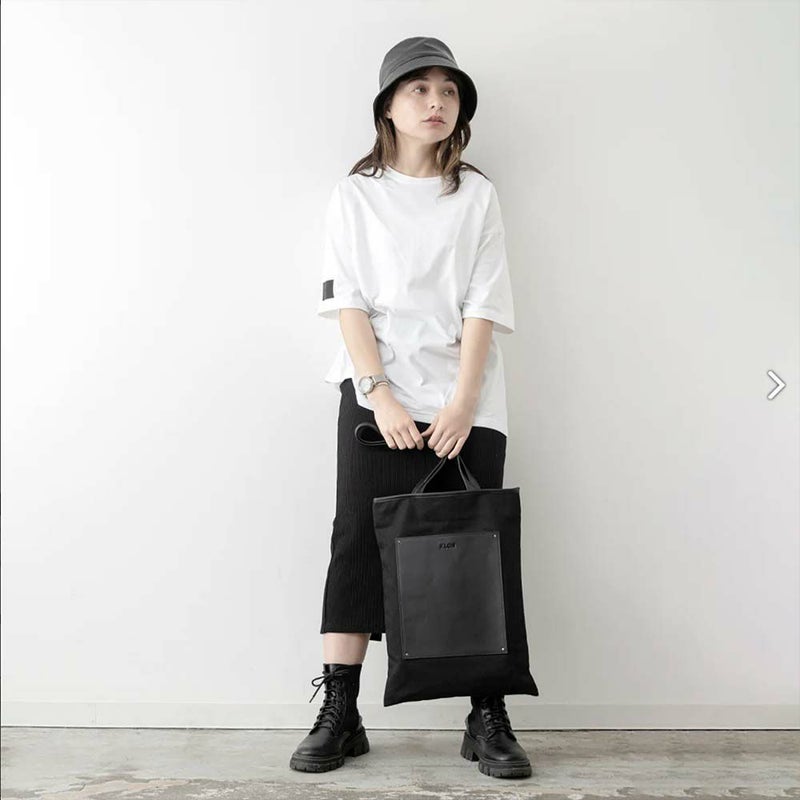 KLONトートバッグクローンメンズレディースPORTRAITCANVASTOTEBAGBLACKWHITE肩掛けカバンおしゃれ通学通勤ブラック黒ホワイト白