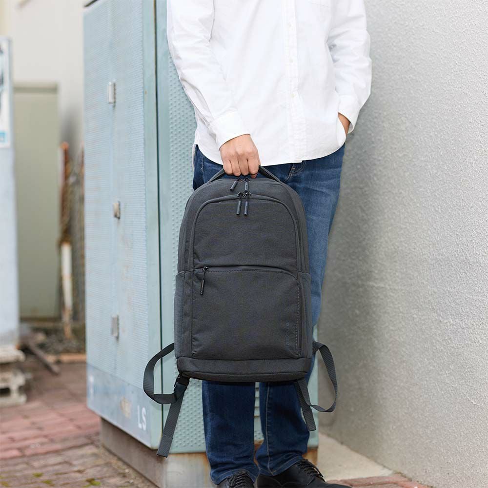 IncaseインケースリュックFacet25LBackpack正規品BlackバックパックA4メンズレディースバックパックPCリュックビジネスリュックビジネス通勤通学人気おしゃれ