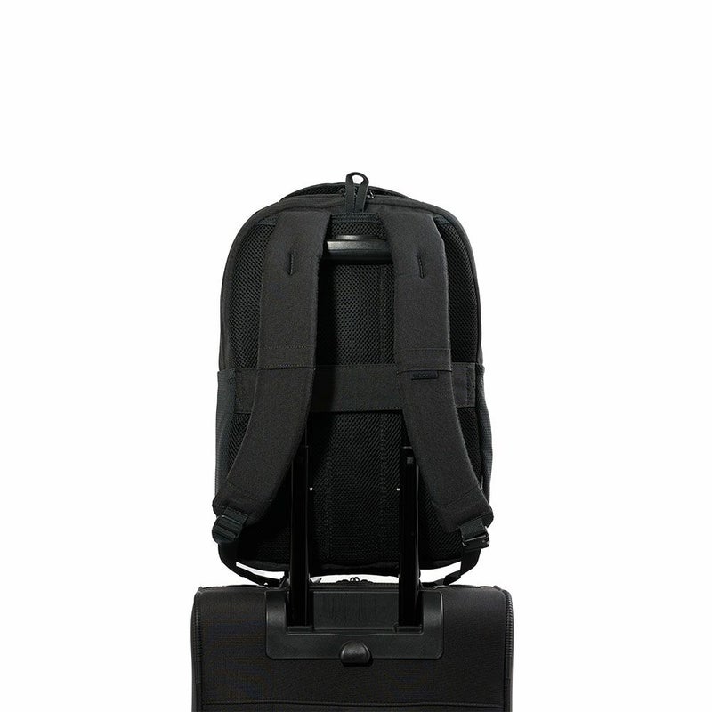 IncaseインケースリュックFacet20LBackpack正規品BlackバックパックA4メンズレディースバックパックPCリュックビジネスリュックビジネス通勤通学人気おしゃれ