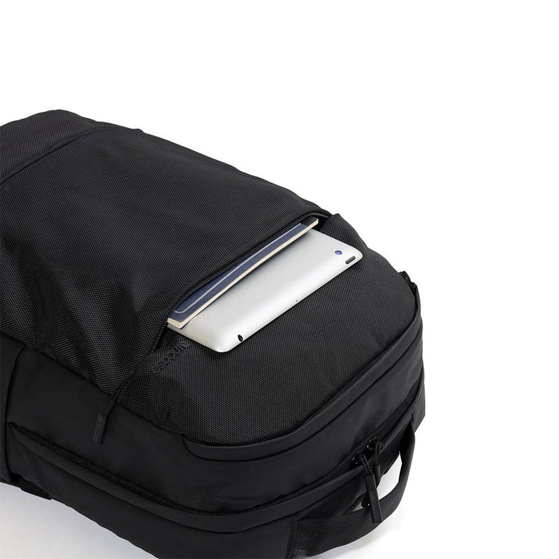 IncaseインケースリュックCityCompactBackpackwith1680D正規品BlackバックパックA4メンズレディースバックパックPCリュックビジネスリュックビジネス通勤通学人気おしゃれ