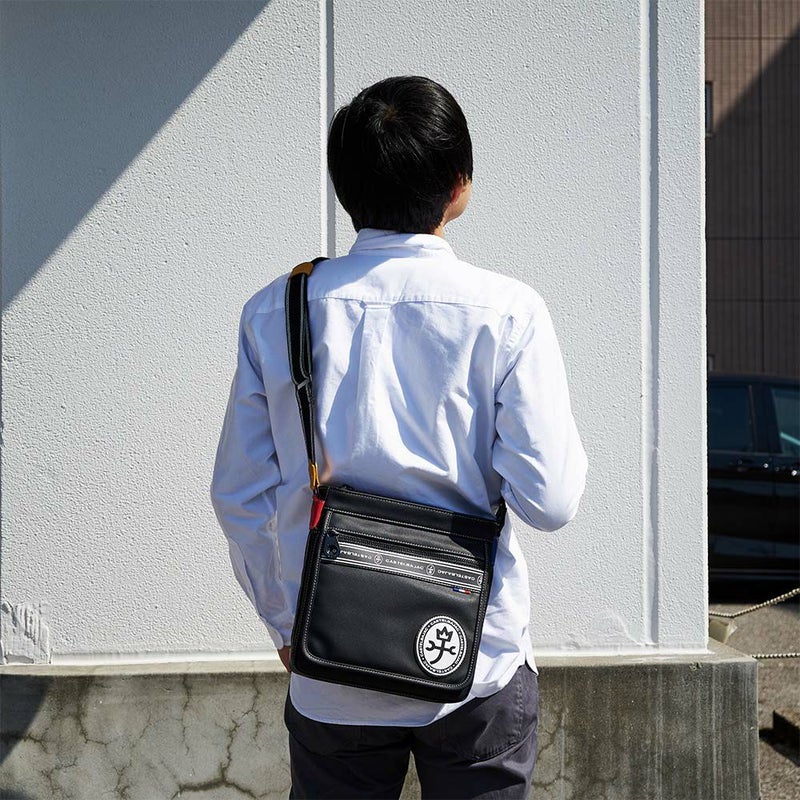 カステルバジャックショルダーバッグバッグCASTELBAJACルックスメンズレディースB5大容量大きめショルダーバックショルダー斜めがけブランド大人スクエア軽い男性人気49103