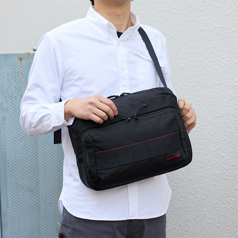 ブリーフィングメッセンジャーバッグショルダーバッグBRIEFINGBSBOXSHOULDERMAGバッグショルダーバックブランドメンズ斜めがけかっこいいブランドおしゃれ大きめ大容量正規品BRA241L41