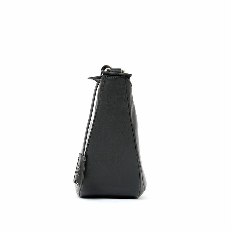 P.I.Dショルダーバッグ本革メンズピーアイディー撥水三日月型舟形通勤ショルダーショルダーバッグビジネスレザー革ブランドカジュアルPIDピー・アイ・ディーPAZ108