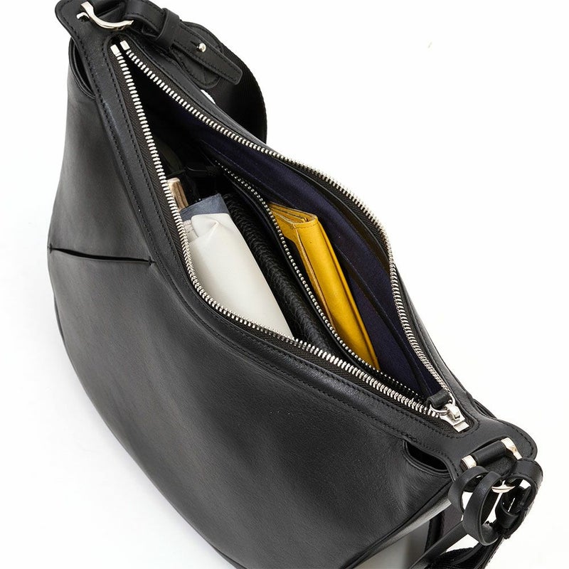 P.I.Dショルダーバッグ本革メンズピーアイディー撥水三日月型舟形通勤ショルダーショルダーバッグビジネスレザー革ブランドカジュアルPIDピー・アイ・ディーPAZ108