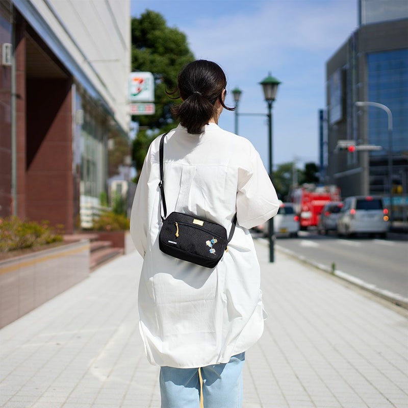 Leeリーショルダーバッグミニオンminionコラボバッグブランドショルダーバック斜め掛け斜めがけ人気ブランドかっこいいシンプル大人おしゃれキャラクターミニオンズminions320-30032