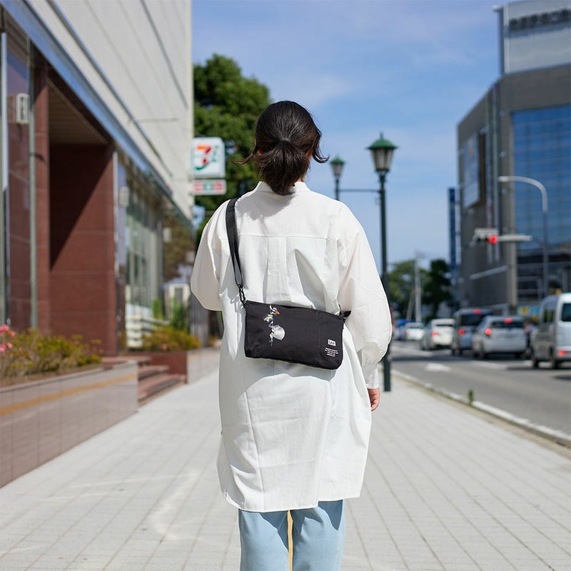 Leeリーショルダーバッグミニオンminionコラボバッグブランドショルダーバックグルー怪盗グルー人気ブランドかっこいいシンプル大人おしゃれキャラクターミニオンズminions320-30040