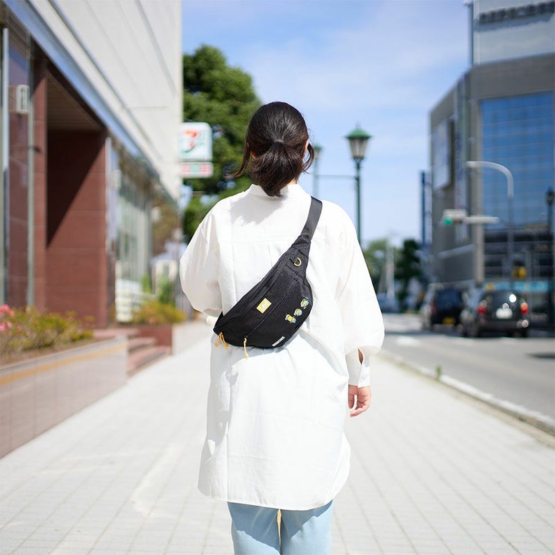 Leeリーボディバッグミニオンminionコラボバッグブランドウエストバッグショルダーバッグ人気ブランドかっこいいシンプル大人おしゃれキャラクターミニオンズminions320-30031