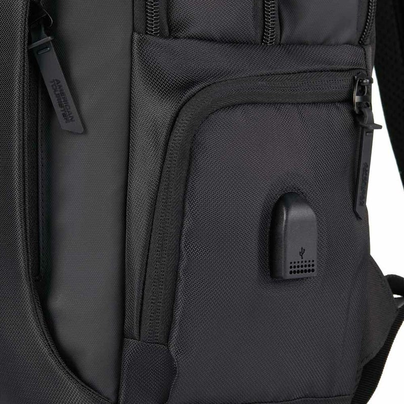 【正規取扱店】アメリカンツーリスターリュックAmericanTouristerメンズ26LB4A4セグノバックパック2ビジネスリュック通勤通学出張1泊2泊大きめ大容量ブランドレインカバーUSBポート149574